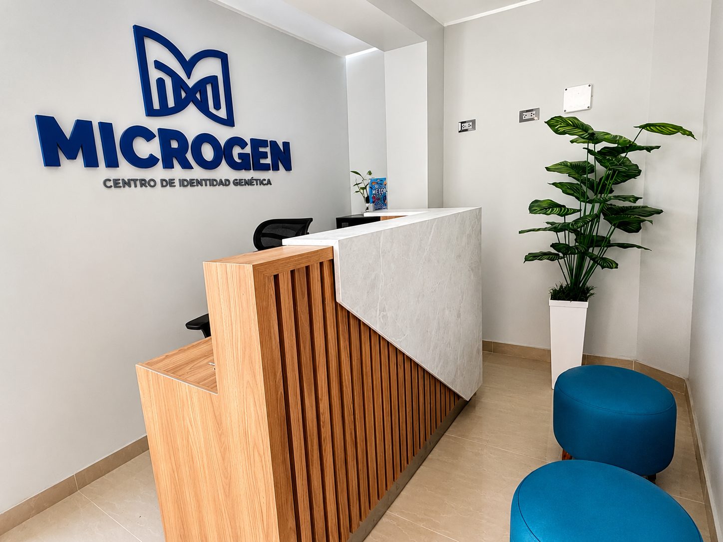 Recepción de Microgen, sede La Victoria